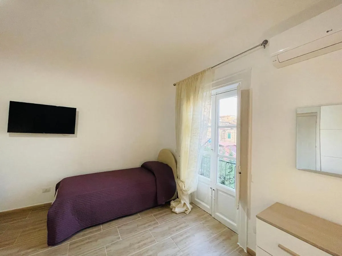 Mika House Rooms Palermo 0*,